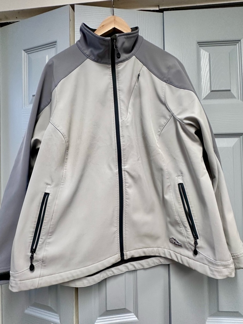 L.L. Bean Two-Tone Light Gray and Dark Gray Softshell Jacket